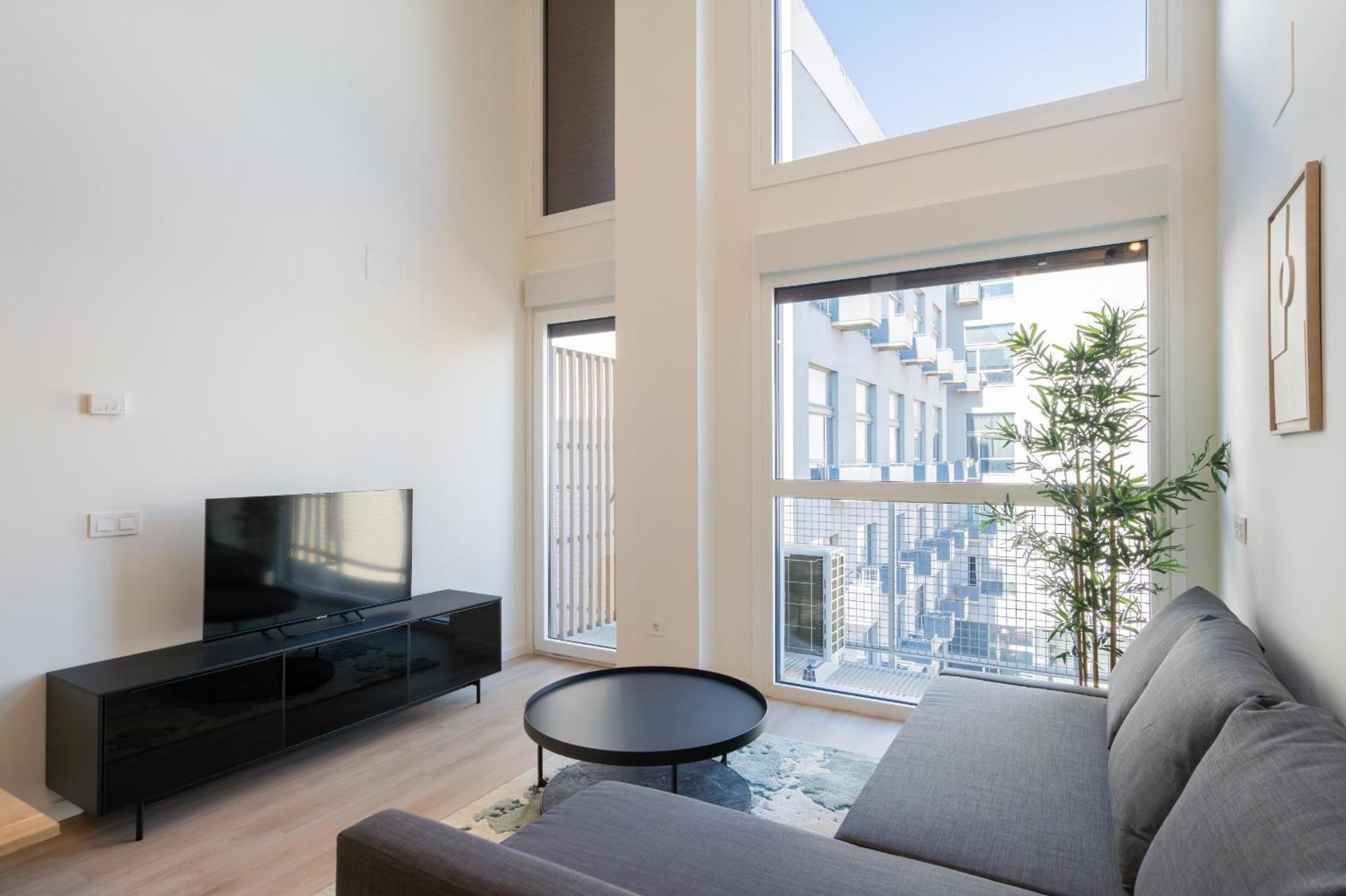 Апартаменты Loft Reformado Industrial Con Garaje Alquiler Temporal Мадрид Экстерьер фото